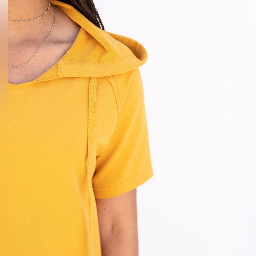 EVY’S TREE NWT The‎ Juniper Hooded Sweatshirt Dress Mustard XS